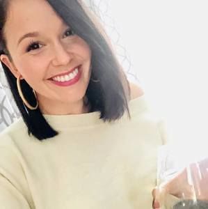 Meet your Posher, Claudia